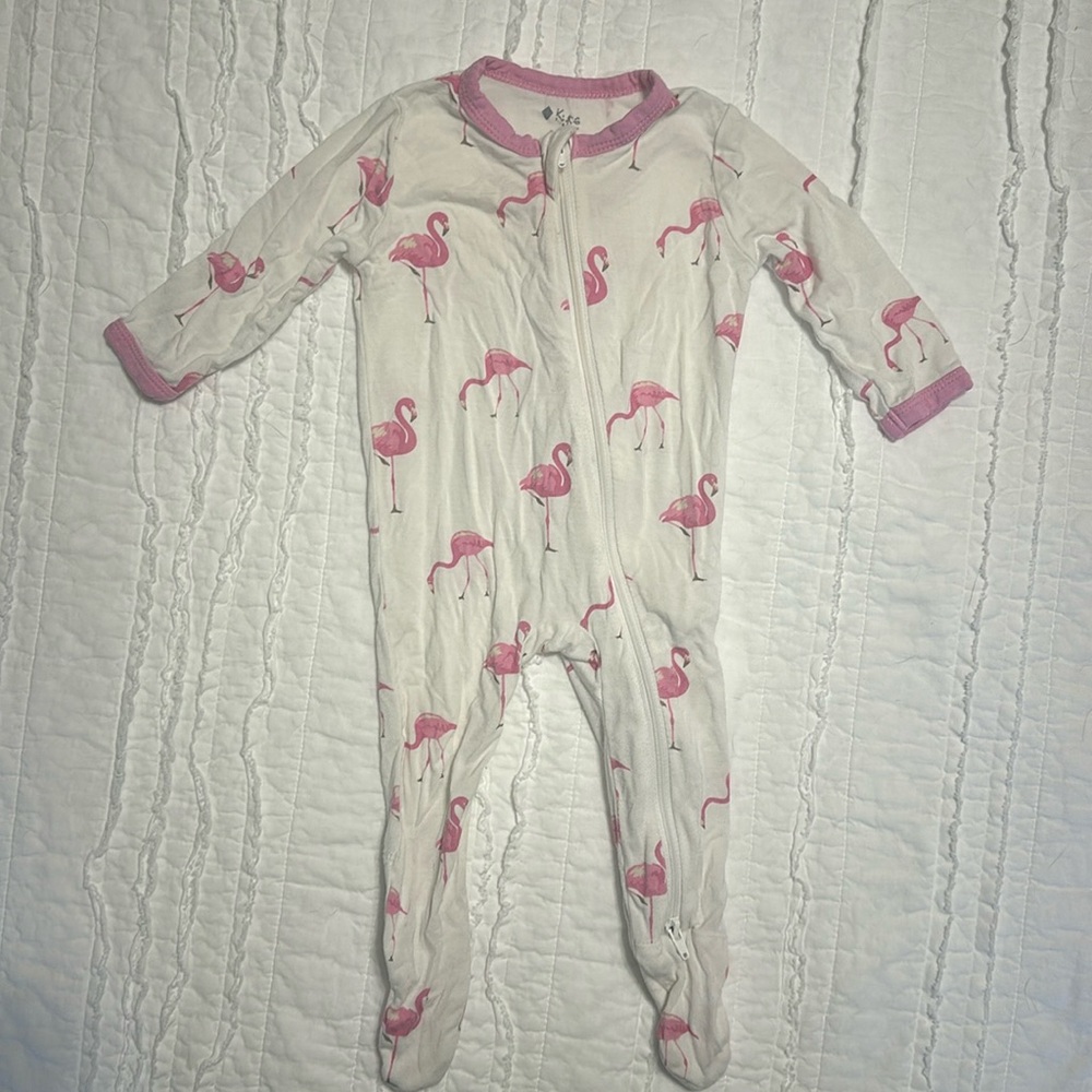 Kyte BABY flamingo footed zipper sleeper